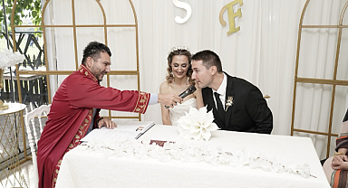 Başkan Yayla, Nikah Töreninde Çiftin Mutluluğuna Ortak Oldu