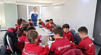 Kırklareli Çalhanoğlu Futbol Okulu Eğitimde Fark Yaratıyor