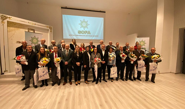 Vekil Sarıçam, Eğitimde Fark Yaratan Öğretmenlerle Bir Araya Geldi