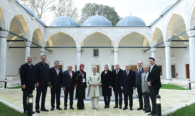 Emine Erdoğan, İHÜ İPAM Darüşşifa Psikoterapi Merkezi'nde