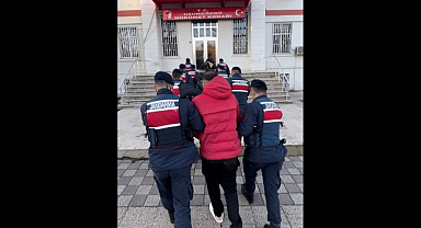 Kaçmaya Çalıştılar, Yine Uzunköprüde Yakalandılar...