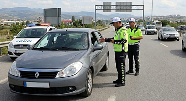 Uzunköprü'de Yol Kontrolünde Şok!