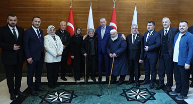 Cumhurbaşkanı Erdoğan, Düzce'den gelen vatandaşlarla görüştü