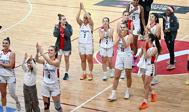 Potanı'nın Kızçeleri Yarı Finalde!