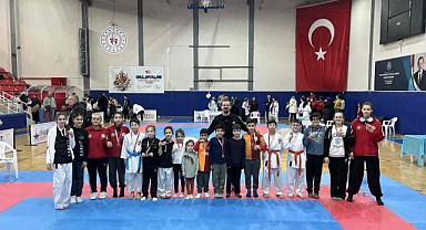 Edirne Kutlu Spor Kulübü’nden Madalya Yağmuru