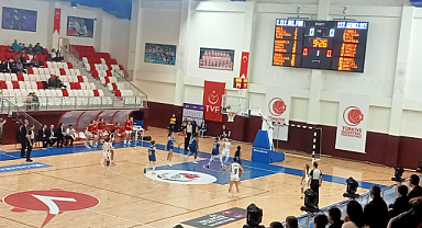 Kırklareli Belediyesi FBO Basketbol, Parkeden Mağlup Ayrıldı
