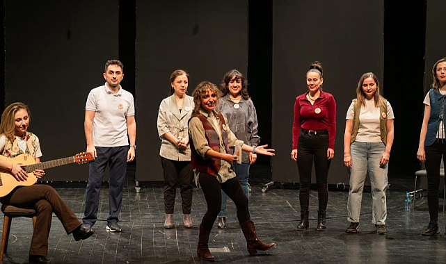 Lüleburgaz’da Sahne Seyircinin Oldu