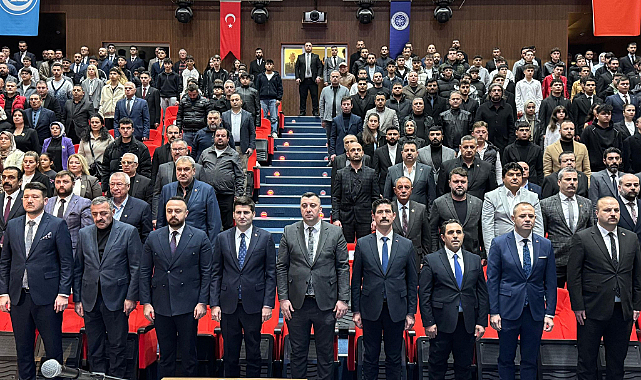 Ülkü Ocakları ve MEB Koordinasyonunda Anlamlı Toplu Sertifika Töreni