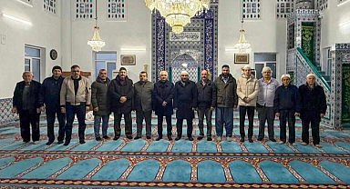 Vali Turan'dan Manevi Atmosferde Sabah Namazı Buluşması