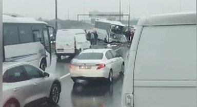 Feci Kaza! Polis Sevis Aracı Kaza Yaptı! 1 Polis Şehit Oldu, 1'i Ağır 16 Yaralı...