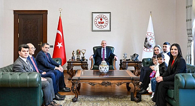 Kırklareli’nde 3 Yaşındaki Gülsu’nun Şiiri Sosyal Medyayı Salladı