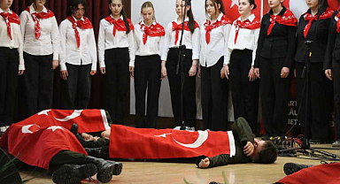 Kırklareli'nde İstiklal Marşı'nın 105. Yılı Coşkuyla Kutlandı