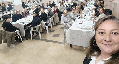 Öğrenciler, Öğretmen ve Anneler Ramazan Sofrasında Buluştu