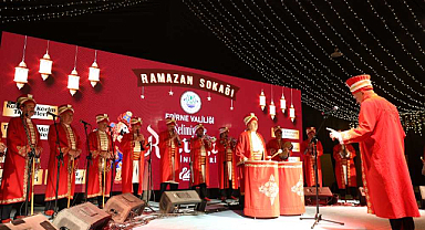 Selimiye Meydanı'nda Mehter Marşları Yankılandı