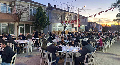 Vekil Sarıçam, Emirali Köyü’nde Gönül Sofrasını Paylaştı