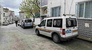 Dehşet: Oğlu Tarafından Vurulan Kadın Hastaneye Kaldırıldı