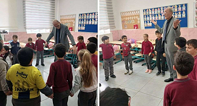 İlçe Milli Eğitim Müdürü Akdemir Okulları Tek Tek Gezdi Öğrencilerle Buluştu 