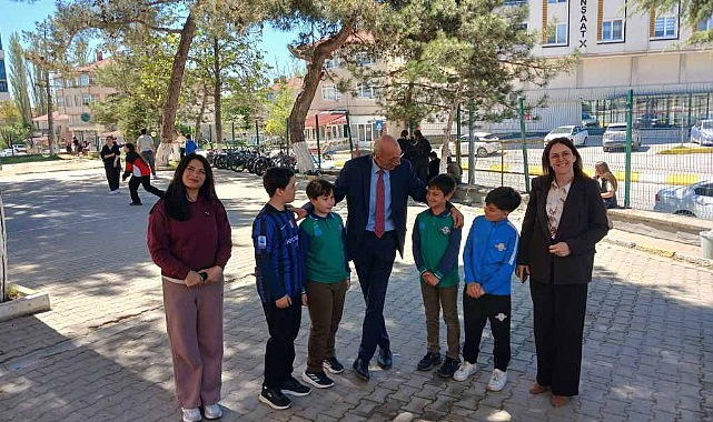 Müdür Akdemir'den Genç Sporculara Moral Ziyareti 