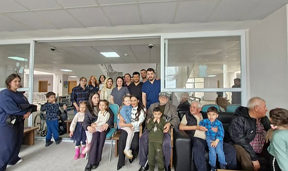 Uzunköprüde Küçük Kalplerden Büyük Gönüllere Ziyaret