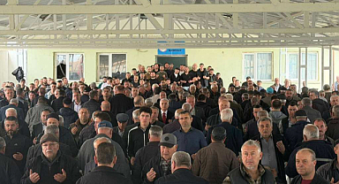 Yağmur ve Şükür Duasında Eller Semaya Açıldı