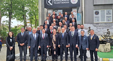 CHP Genel Başkan Yardımcılarından Ticaret Borsasına Ziyaret