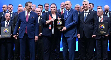 Kırklareli TSO Genel Sekreteri F. Merve Çelik, “Hizmet Şeref Belgesi ve Plaket” ile Onurlandırıldı
