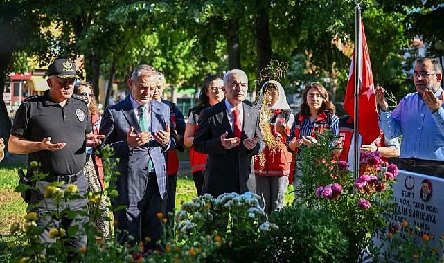 Aziz Şehidimiz Selim Sarıkaya Kabri Başında Dualarla Anıldı