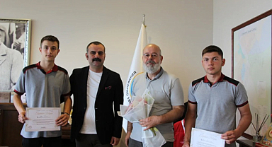 Başkan Ediz Martin TÜBİTAK Ödüllü Gençleri Makamında Ağırladı!
