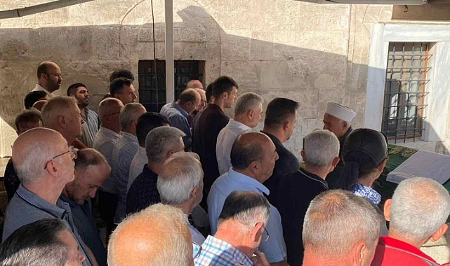 Emekli İmam Hatip Abdülhamit Oruç Son Yolculuğuna Uğurlandı 