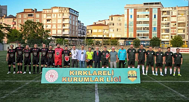 Kırklareli’nde Futbol Coşkusu! Vali Turan Maçları Tribünden Takip Etti 
