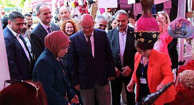 Uzunköprü'de El Emeği Göz Nuru Eserler Görücüye Çıktı 
