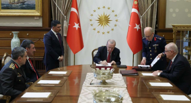 Cumhurbaşkanı Erdoğan, Yüksek Askerî Şûra Kararlarını İmzaladı