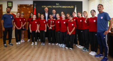 Kırklareli’ne Büyük Gurur! U17 Kız Hokey Takımı Türkiye Şampiyonu