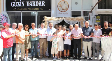 Ödüllü Tasarımcı Güzin Vardar Uzunköprü'de Gelinlik Tasarım Merkezi'ni Açtı