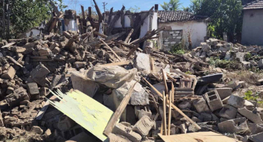 Kavaklı'da Tehlike Oluşturan Binalar Yıkılıyor